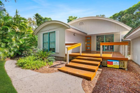 7 Belle Court - Rainbow Shores, Huge Beach House, Ducted Air Con, Pets Welcome, Rainbow Beach